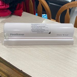 Food saver store n cut
